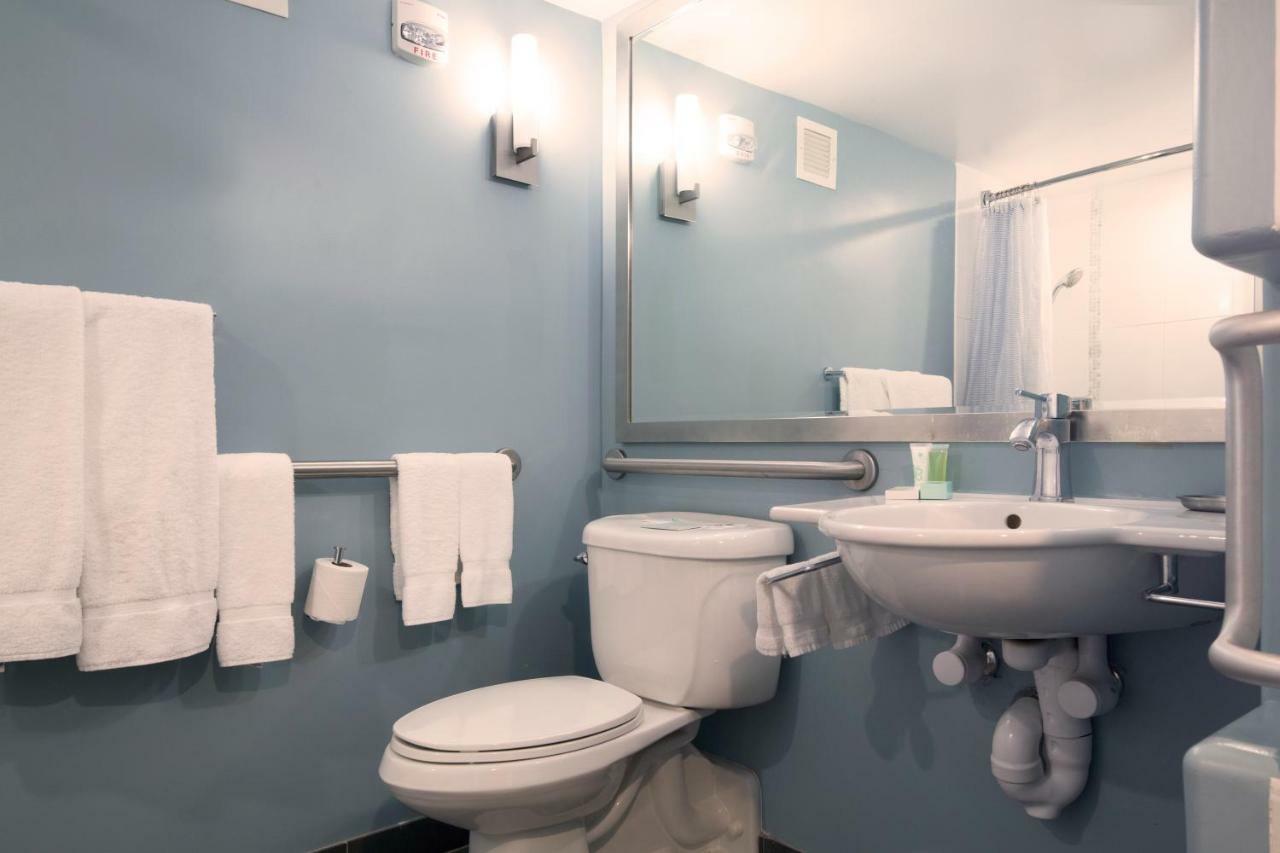 Studio At Ala Moana With Ocean Views Διαμέρισμα Χονολουλού Εξωτερικό φωτογραφία